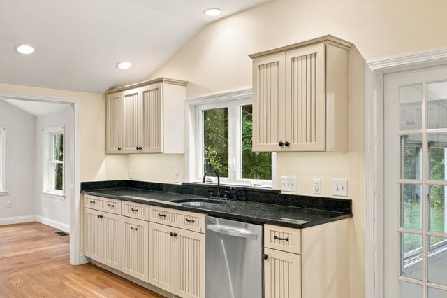 154 Herrick Road, Boxford, MA 01921