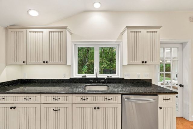 154 Herrick Road, Boxford, MA 01921
