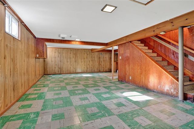 6501 Oak Drive, Kansas City, KS 66104