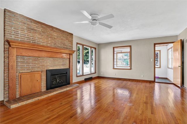 6501 Oak Drive, Kansas City, KS 66104