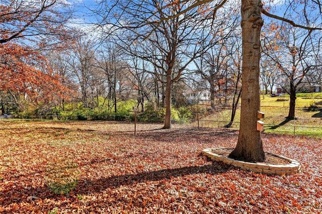 6501 Oak Drive, Kansas City, KS 66104