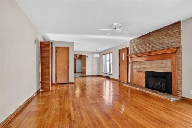 6501 Oak Drive, Kansas City, KS 66104