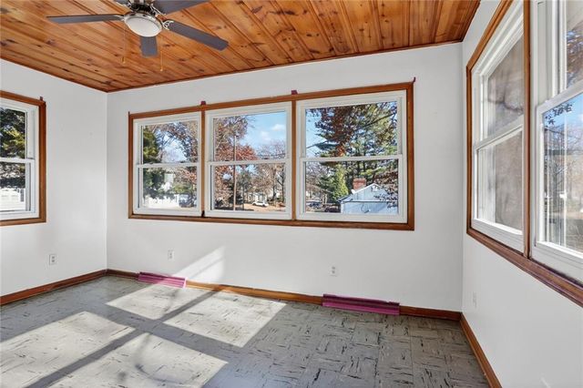 6501 Oak Drive, Kansas City, KS 66104