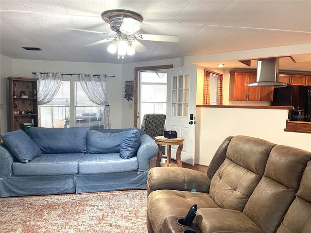 2 S. BOBWHITE RD, Wildwood, FL 34785