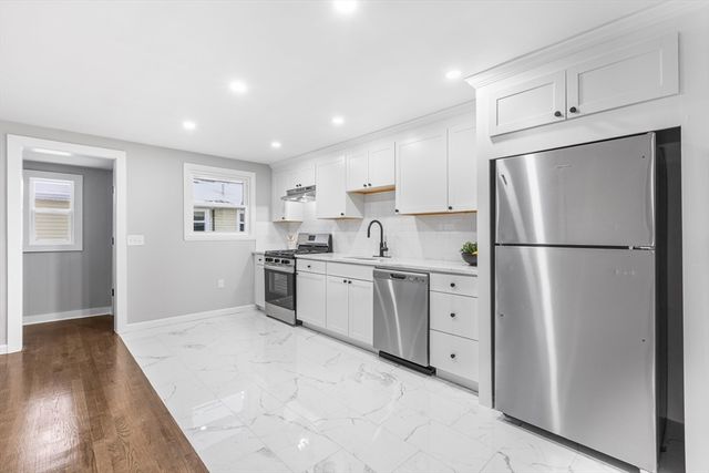 89 Sigourney St, Revere, MA 02151