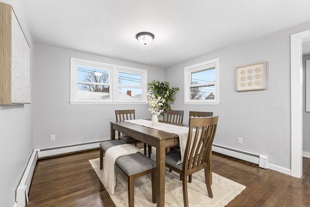 89 Sigourney St, Revere, MA 02151