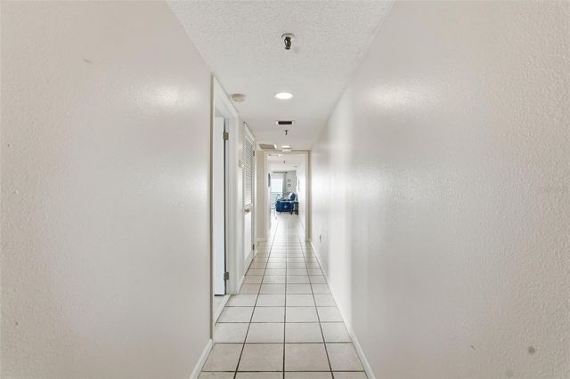 17450 GULF BOULEVARD 104, Redington Shores, FL 33708