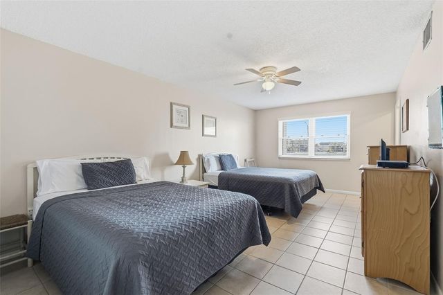 17450 GULF BOULEVARD 104, Redington Shores, FL 33708