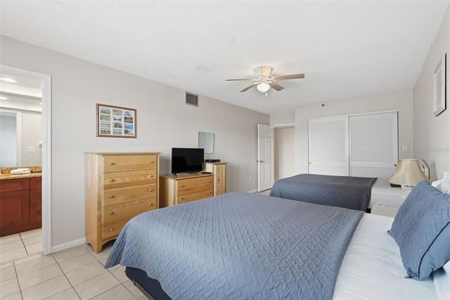 17450 GULF BOULEVARD 104, Redington Shores, FL 33708