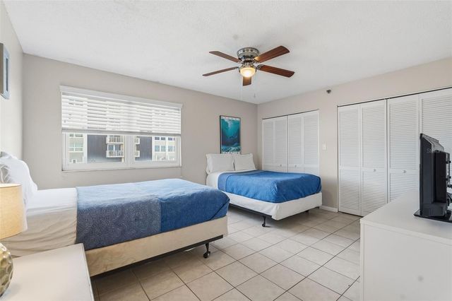17450 GULF BOULEVARD 104, Redington Shores, FL 33708