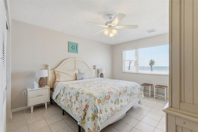 17450 GULF BOULEVARD 104, Redington Shores, FL 33708