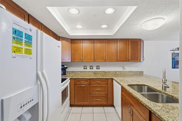 17450 GULF BOULEVARD 104, Redington Shores, FL 33708