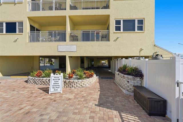 17450 GULF BOULEVARD 104, Redington Shores, FL 33708