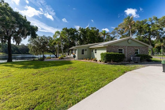 210 WESTLAKE DRIVE, Lake Helen, FL 32744