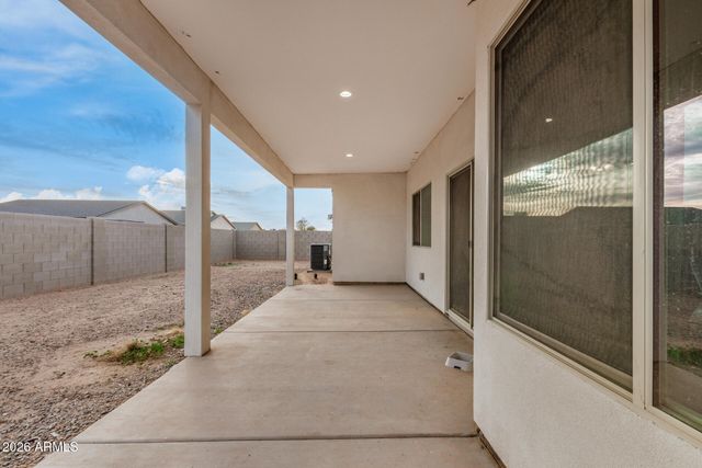 8827 W TINAJAS Drive, Arizona City, AZ 85123