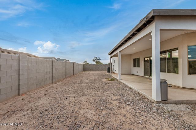 8827 W TINAJAS Drive, Arizona City, AZ 85123