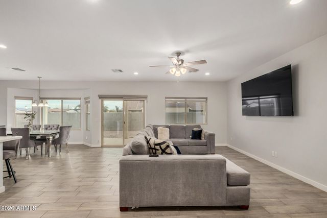 8827 W TINAJAS Drive, Arizona City, AZ 85123