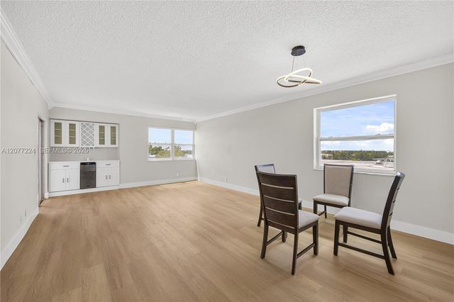 3301 Spanish Moss Terrace 803, Lauderhill, FL 33319