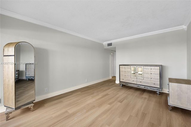 3301 Spanish Moss Terrace 803, Lauderhill, FL 33319