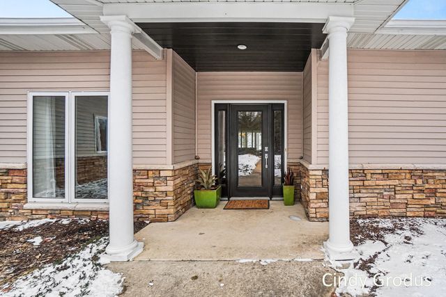 8079 Pigeon Creek Drive, West Olive, MI 49460