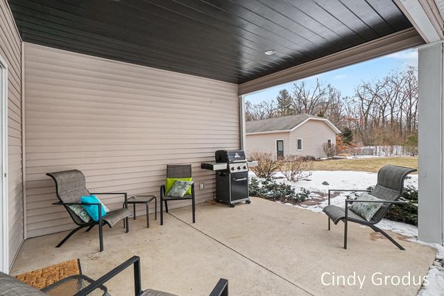 8079 Pigeon Creek Drive, West Olive, MI 49460