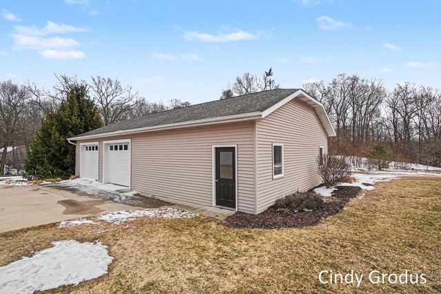 8079 Pigeon Creek Drive, West Olive, MI 49460