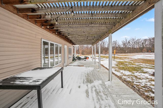 8079 Pigeon Creek Drive, West Olive, MI 49460