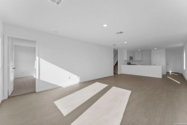 325 Kayden Court, Marion, TX 78124