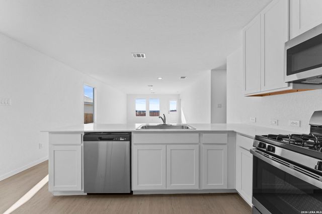 325 Kayden Court, Marion, TX 78124