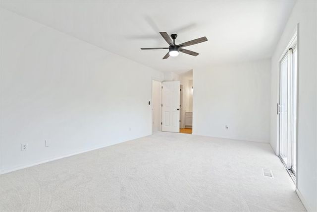 5721 W Legacy Street, Fayetteville, AR 72704