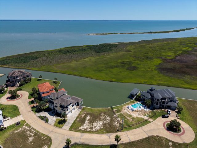 5 Little Torch, Hitchcock, TX 77563