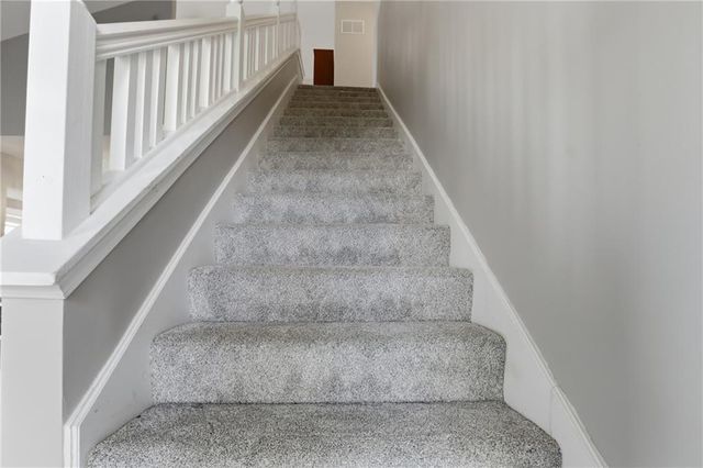 11761 S Roundtree Street, Olathe, KS 66061