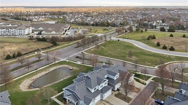 11761 S Roundtree Street, Olathe, KS 66061