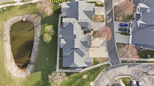 11761 S Roundtree Street, Olathe, KS 66061