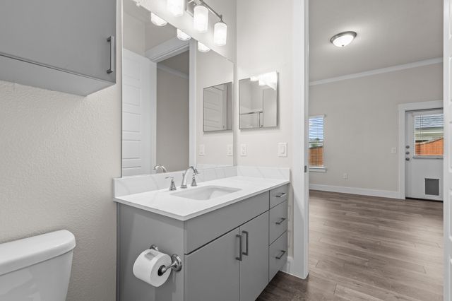 3280 Ganzer Road W 127B, Denton, TX 76207