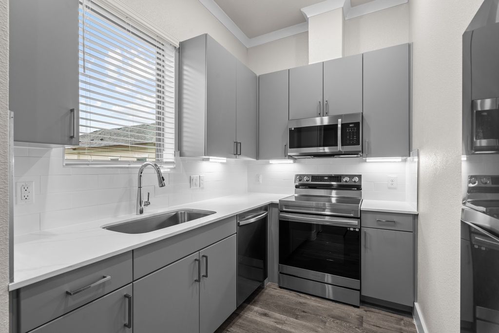 3280 Ganzer Road W 127B, Denton, TX 76207