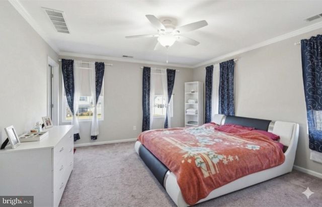 32 RUSTLEAF LN, Levittown, PA 19055