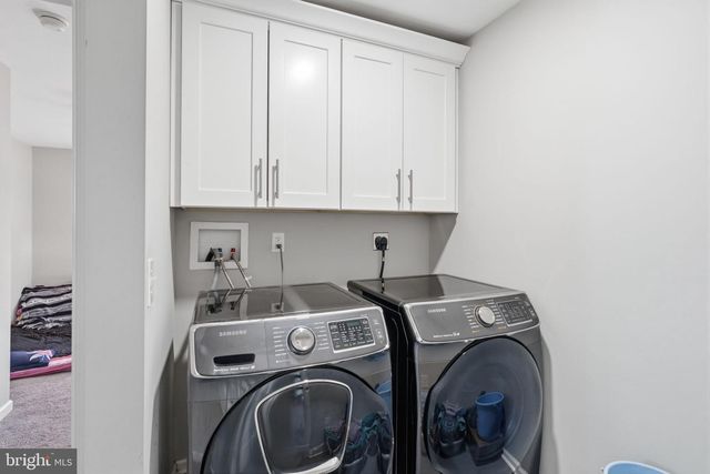 32 RUSTLEAF LN, Levittown, PA 19055