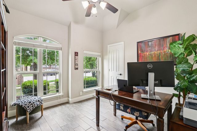 8100 Bonanza Street, Aubrey, TX 76227