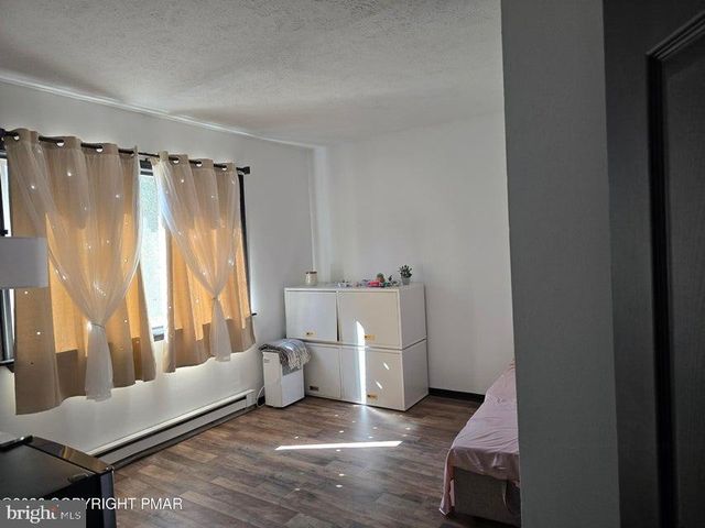 8111 COCO DR, Pocono Summit, PA 18346