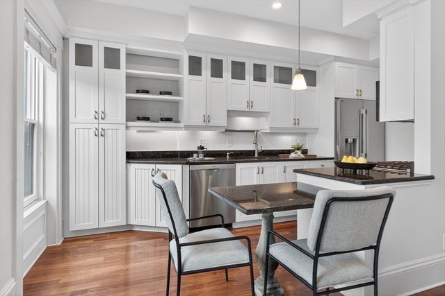 65 Rutland St PH3, Boston, MA 02118