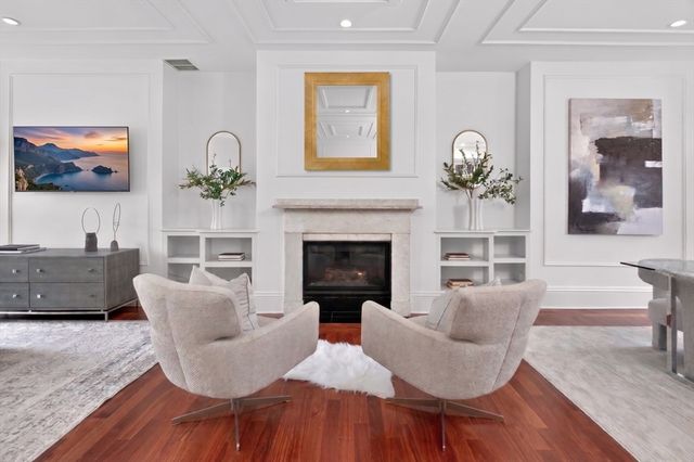 65 Rutland St PH3, Boston, MA 02118