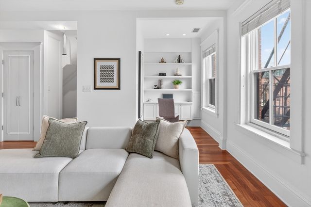 65 Rutland St PH3, Boston, MA 02118