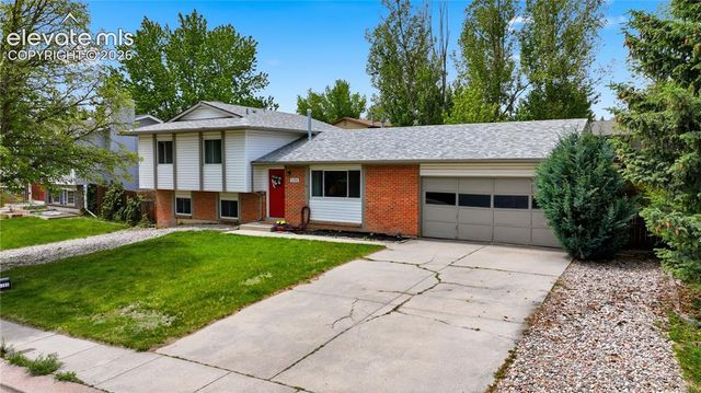 5260 Meadowgreen Drive, Colorado Springs, CO 80919