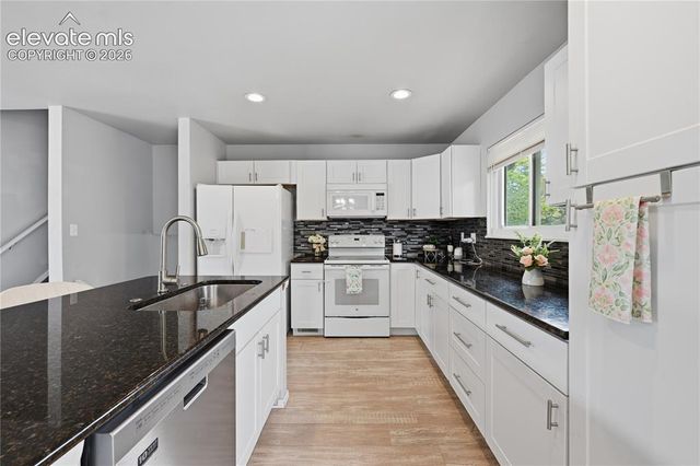 5260 Meadowgreen Drive, Colorado Springs, CO 80919