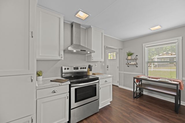 3704 Decatur Dr, Knoxville, TN 37920