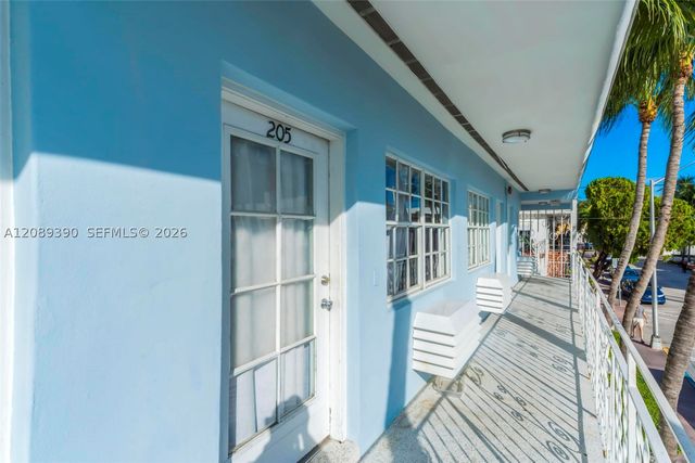 635 8th St 205, Miami Beach, FL 33139