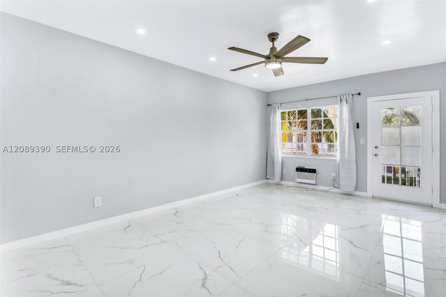 635 8th St 205, Miami Beach, FL 33139