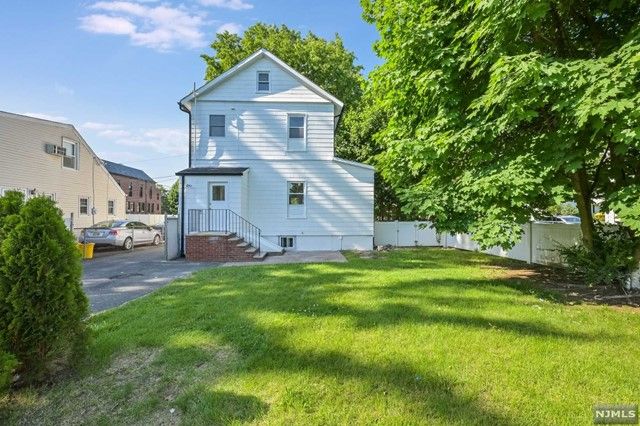 128 Grand Street, New Milford, NJ 07646