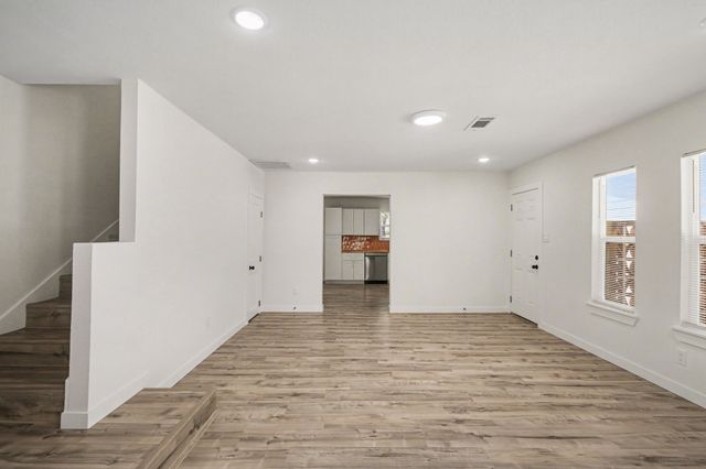 5318 Trentman Street, Fort Worth, TX 76119